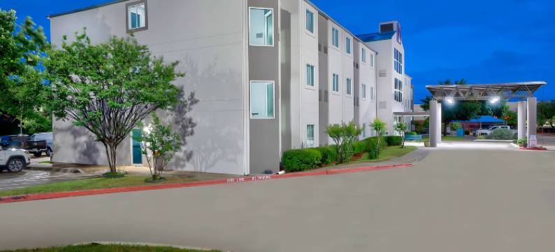 沃斯堡本布鲁克6号汽车旅馆(Motel 6 Benbrook, TX - Fort Worth)图片