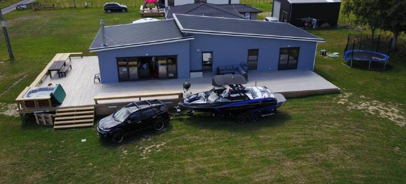 阿提亚姆利巴驰度假屋(Atiamuri Batch)图片