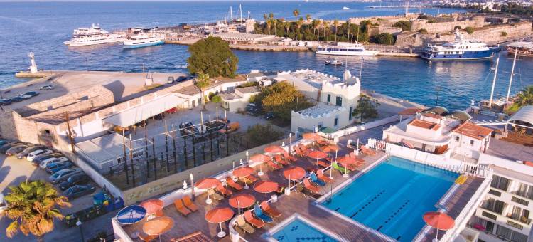 科斯塔宫酒店(Kosta Palace)图片