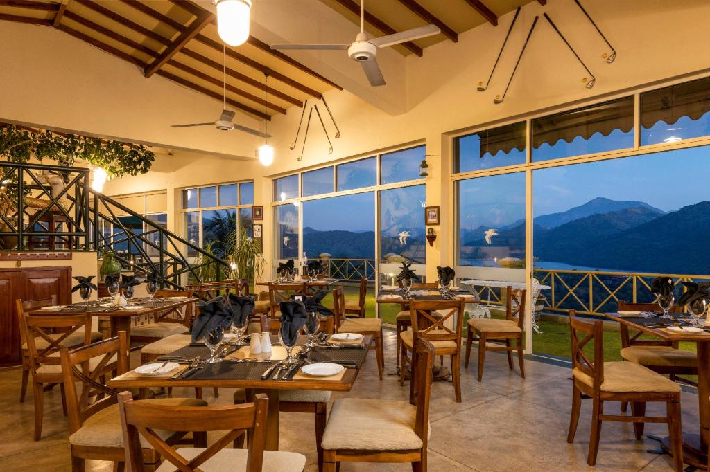 The Albatross, KandyOver view