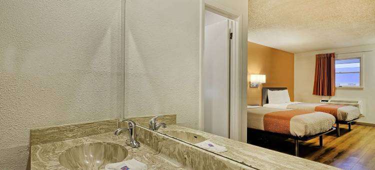 6号汽车旅馆苏利文，密苏里州(Motel 6 Sullivan MO)图片