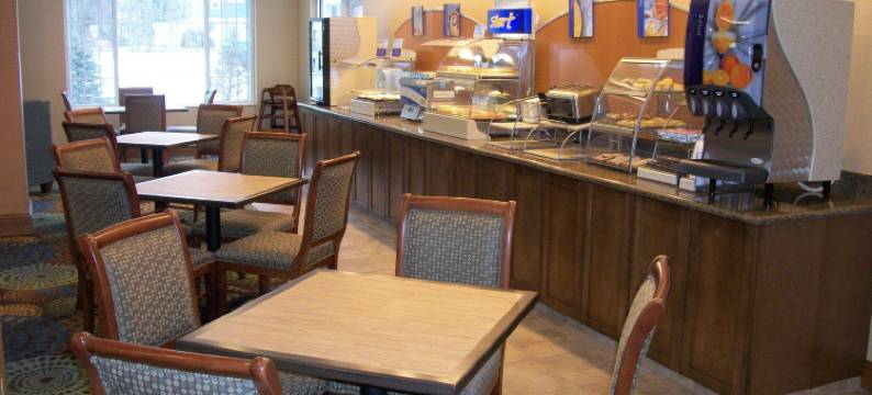 Holiday Inn Express 科特兰(Holiday Inn Express CORTLAND by IHG)图片