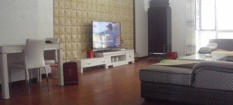 云游客公寓(海滨西路分店)图片