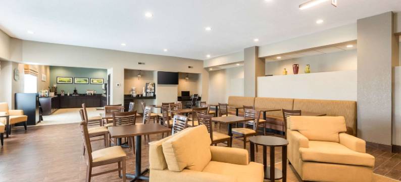 西德梅茵乔丹溪附近的舒眠套房酒店(Sleep Inn & Suites West des Moines Near Jordan Creek)图片