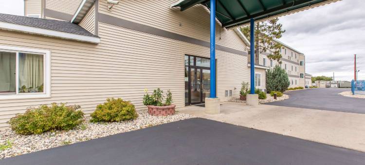 威斯康星巴拉布 - 德尔顿湖 6 号汽车旅馆(Motel 6 Baraboo, WI - Lake Delton)图片