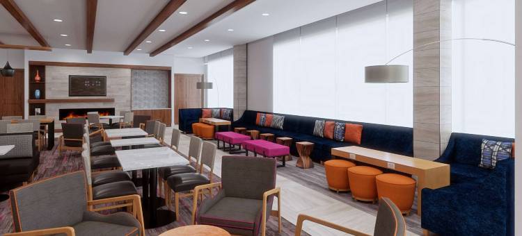 芒特劳雷尔/穆尔斯敦拉昆塔温德姆酒店(La Quinta Inn & Suites by Wyndham Mount Laurel / Moorestown)图片