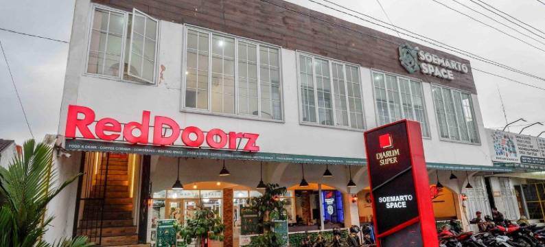 RedDoorz Near Rita Super Mall Purwokerto图片