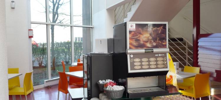 hotelF1 莫勒帕酒店(Hotelf1 Maurepas)图片