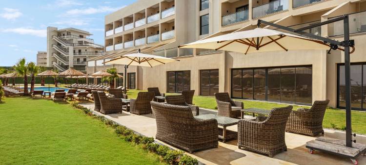 切什梅华美达酒店(Ramada by Wyndham Cesme)图片