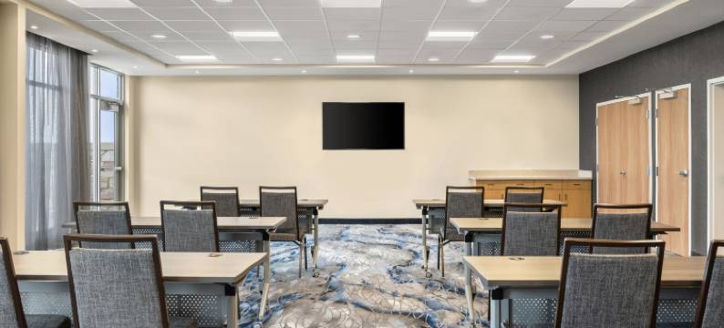 巴拉布费尔德套房酒店(Fairfield Inn & Suites Baraboo)图片