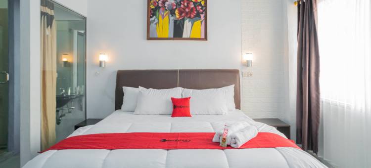 红多兹酒店@贝克西甘榜萨瓦贾蒂穆尔尼(RedDoorz @ Kampung Sawah Jatimurni Bekasi)图片