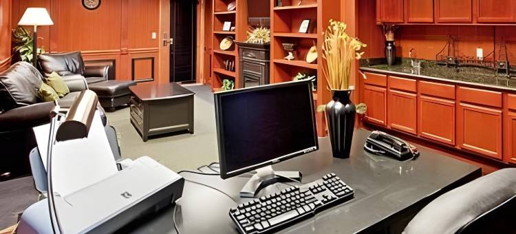 智选假日套房酒店威奇托机场 by IHG(Holiday Inn Express & Suites Wichita Airport by IHG)图片