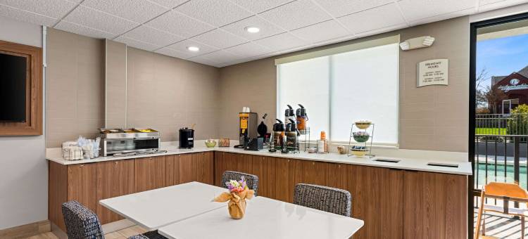 马修斯品质套房酒店(Quality Inn & Suites Matthews - Charlotte)图片