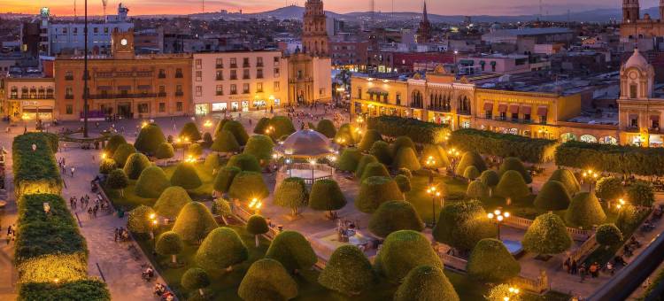 莱昂广场华美达酒店(Ramada Plaza by Wyndham Leon)图片