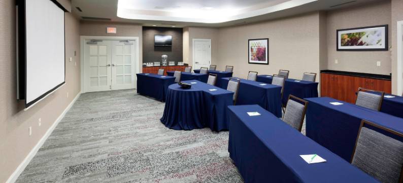 萨福克切萨皮克万怡酒店(Courtyard Suffolk Chesapeake)图片