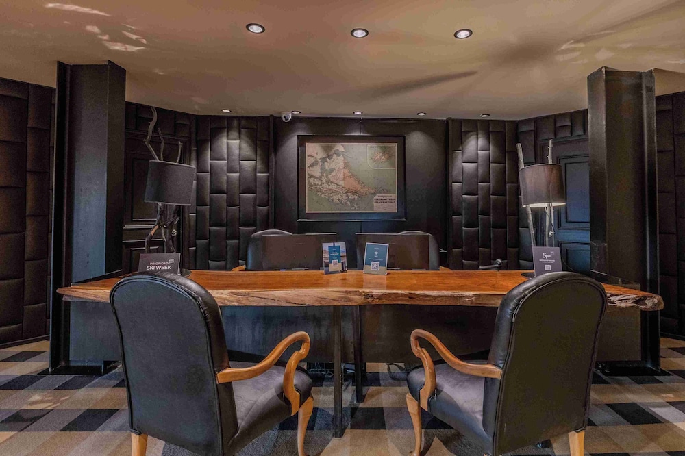 Las Hayas Ushuaia Resort Over view