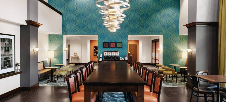 米沙沃卡欢朋套房/南本德传统广场酒店(Hampton Inn & Suites Mishawaka/South Bend)图片