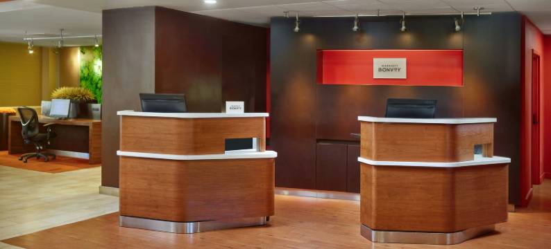 巴吞鲁日阿卡迪恩中心 LSU 区万怡酒店(Courtyard Baton Rouge Acadian Centre/LSU Area)图片