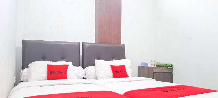 Collection O Omah Joyo Solo Inn靠近苏拉卡塔皇宫(RedDoorz at Omah Joyo Solo Inn)图片