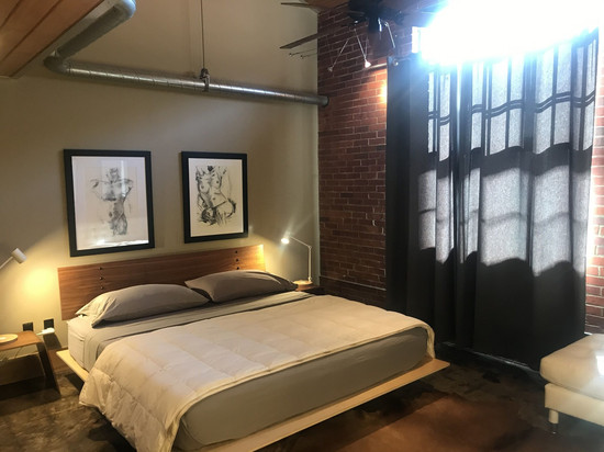 飞机棚阁楼酒店