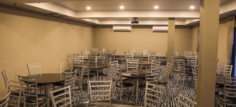 西广场酒店(Hotel West Plaza)图片