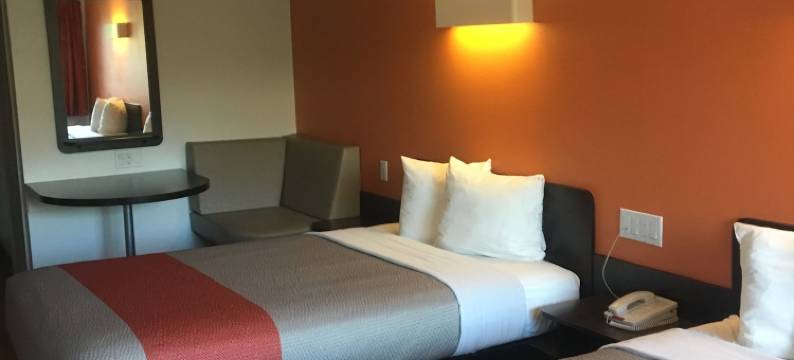 布雷默顿6号汽车旅馆(Motel 6 Bremerton, WA)图片