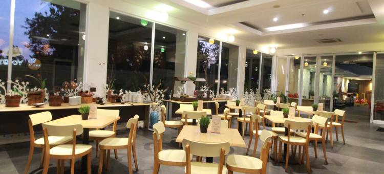 日惹卡尔亚酒店(Kalya Hotel Yogyakarta)图片