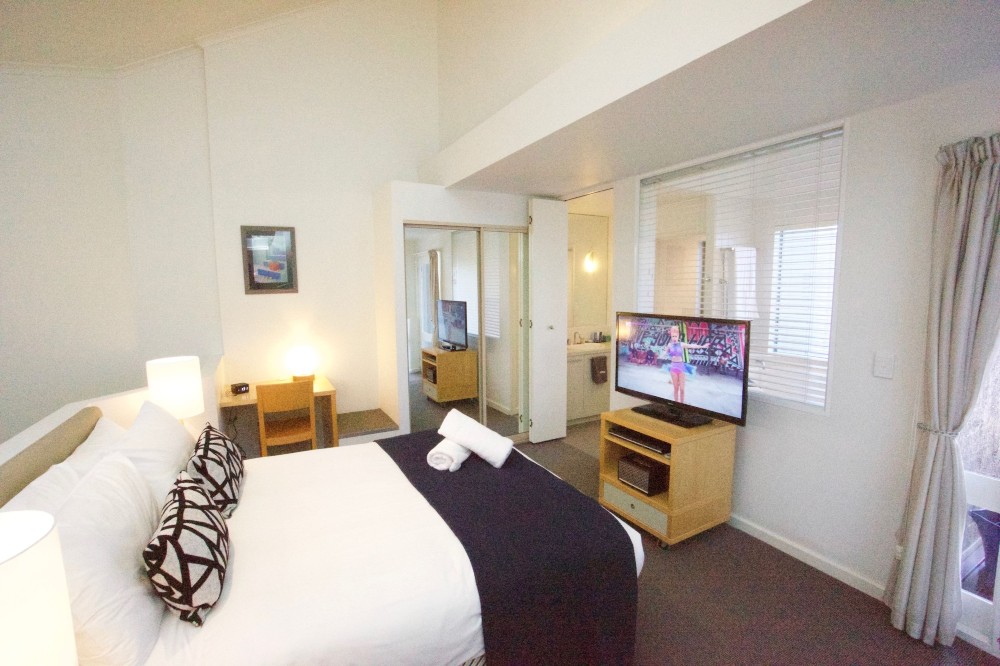 Lorne Beachfront Accommodation Hotel Overview