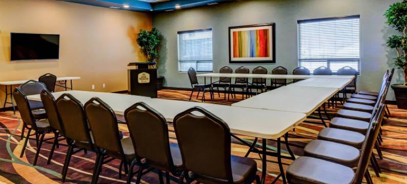 德莱顿谷贝斯特韦斯特优质行政酒店(Best Western Plus Drayton Valley All Suites)图片