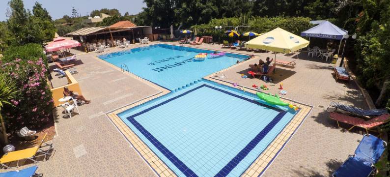 哈尼亚露营地(Camping Chania)图片