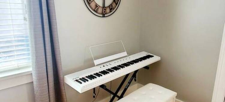 Fire Pit, Office, and Fully Stocked Kitchen - Spacious Family Haven图片