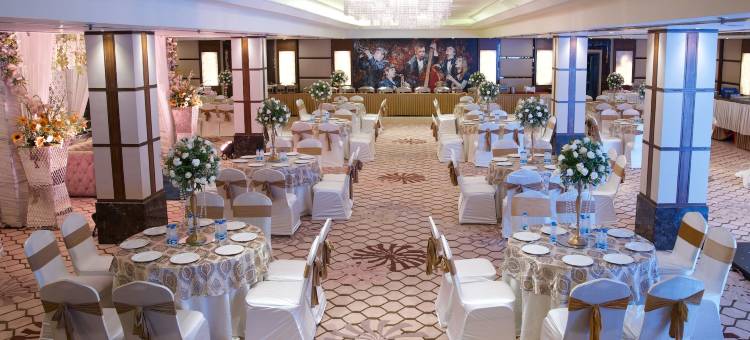 贾朗达尔市中心温德姆华美达酒店(Ramada by Wyndham Jalandhar City Centre)图片