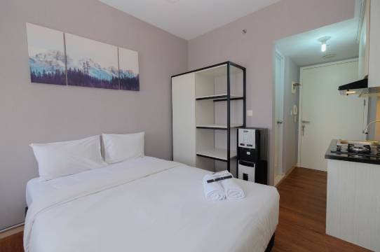 时尚且舒适的Springlake Summarecon Bekasi工作室公寓(Fancy and Nice Studio Apartment at Springlake Summarecon Bekasi)