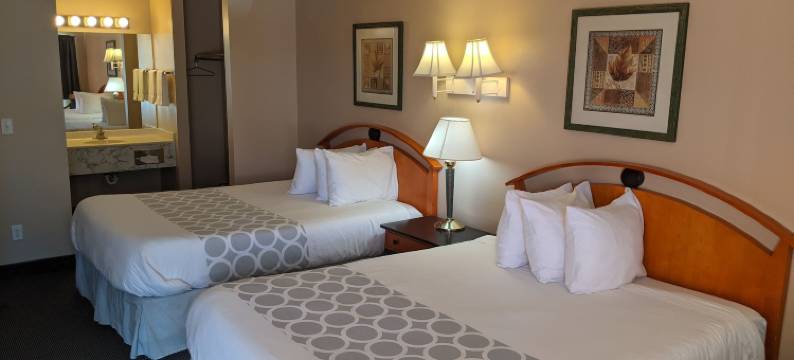 大教堂谷汽车旅馆(Cathedral Valley Inn)图片