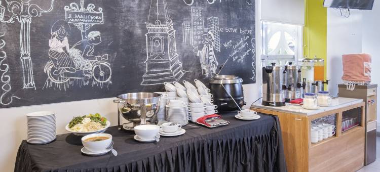 日惹奇特拉瑞姆图古酒店(Hotel Citradream Tugu Yogyakarta)图片