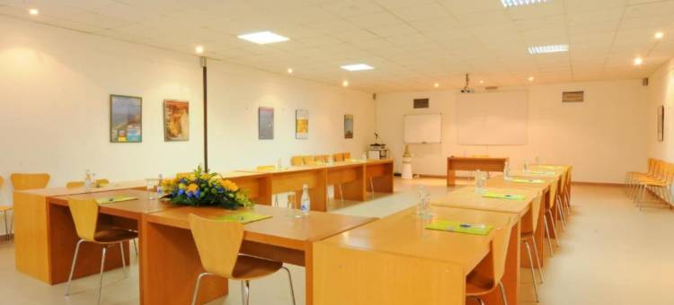 阿尔布费拉因娜酒店(Inatel Albufeira)图片