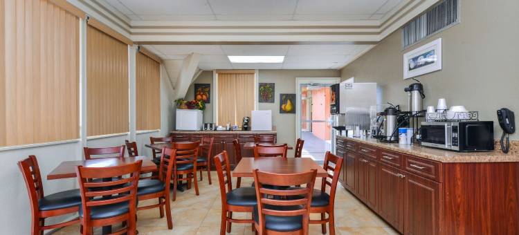 萨拉索塔市中心美洲最佳价值酒店(Americas Best Value Inn Sarasota Downtown)图片