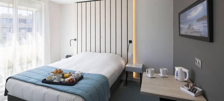 奥佩拉里亚派斯酒店(Logis Hôtel les Pins - Opéralia)图片