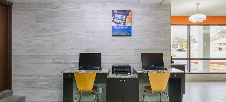 萨凡纳城6号汽车旅馆(Motel 6 Savannah, GA - Midtown)图片