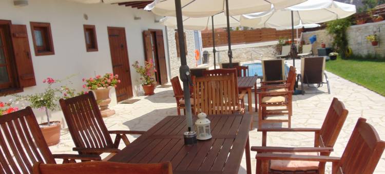 哈拉兰博斯度假小屋酒店(Charalambos Holiday Cottage)图片