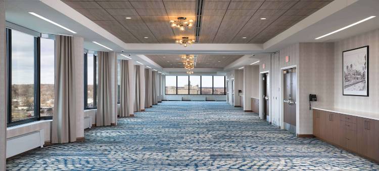 麦坎姆利广场酒店(DoubleTree by Hilton Battle Creek)图片