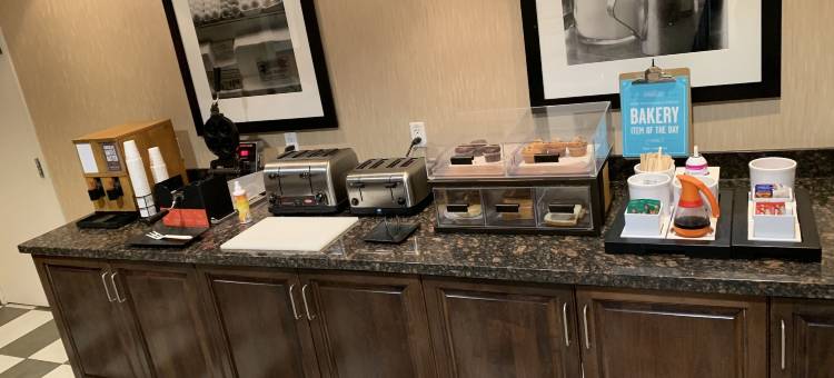 希尔顿欢朋酒店-萨斯喀彻温堡(Hampton Inn by Hilton Fort Saskatchewan)图片