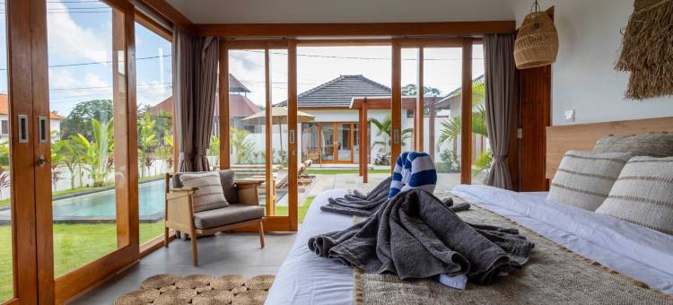 鲁米亚诺二号别墅(Villa Rumiano 2 - Brand New Spacious 2Br Villa with View and Pool)图片