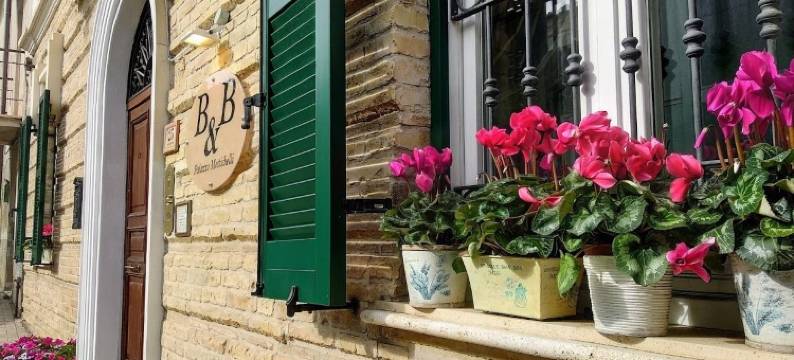 梅斯蒂切里广场民宿(B&B Palazzo Mestichelli)图片