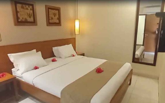 Nyiur Indah Beach Hotel Hotel Overview