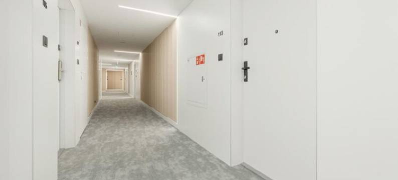 海滨公寓，带室内泳池和桑拿(Beachfront Apartment With Indoor Pool and Sauna)图片