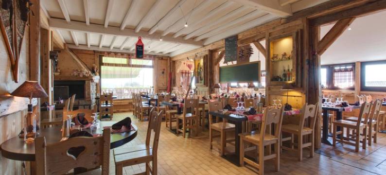 国际之家夏普桥(Logis le Pont de Champ)图片