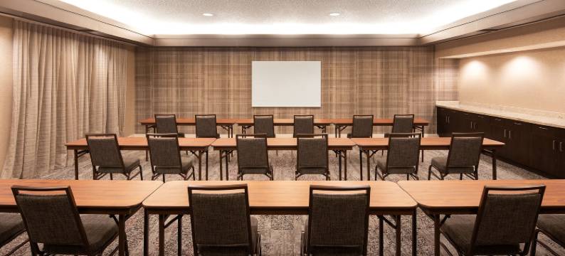 基韦斯特海滨万怡酒店(Courtyard Key West Waterfront)图片