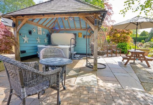 The Potting Shed Hotel Overview