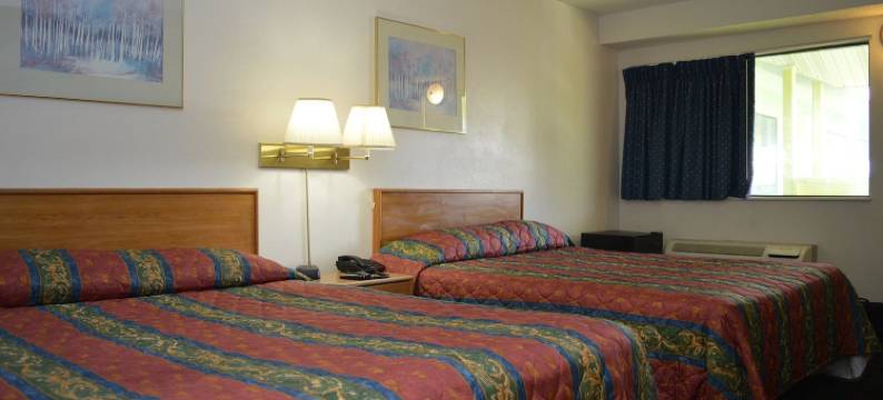 OYO 布鲁克维尔酒店 近代顿国际机场(Brookville Inn by OYO Near Dayton International Airport)图片